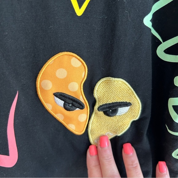 Bias Black Love Allover Print Embroidered Short Sleeve Tee Small - Picture 3 of 5